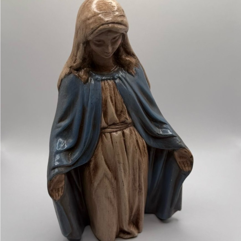 Elegant Blue and Brown Figurine